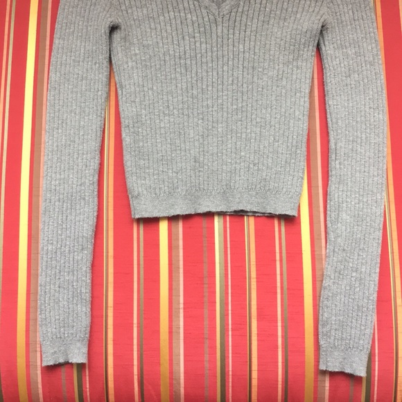 Forever 21 Long Sleeve Crop Top - Picture 6 of 10